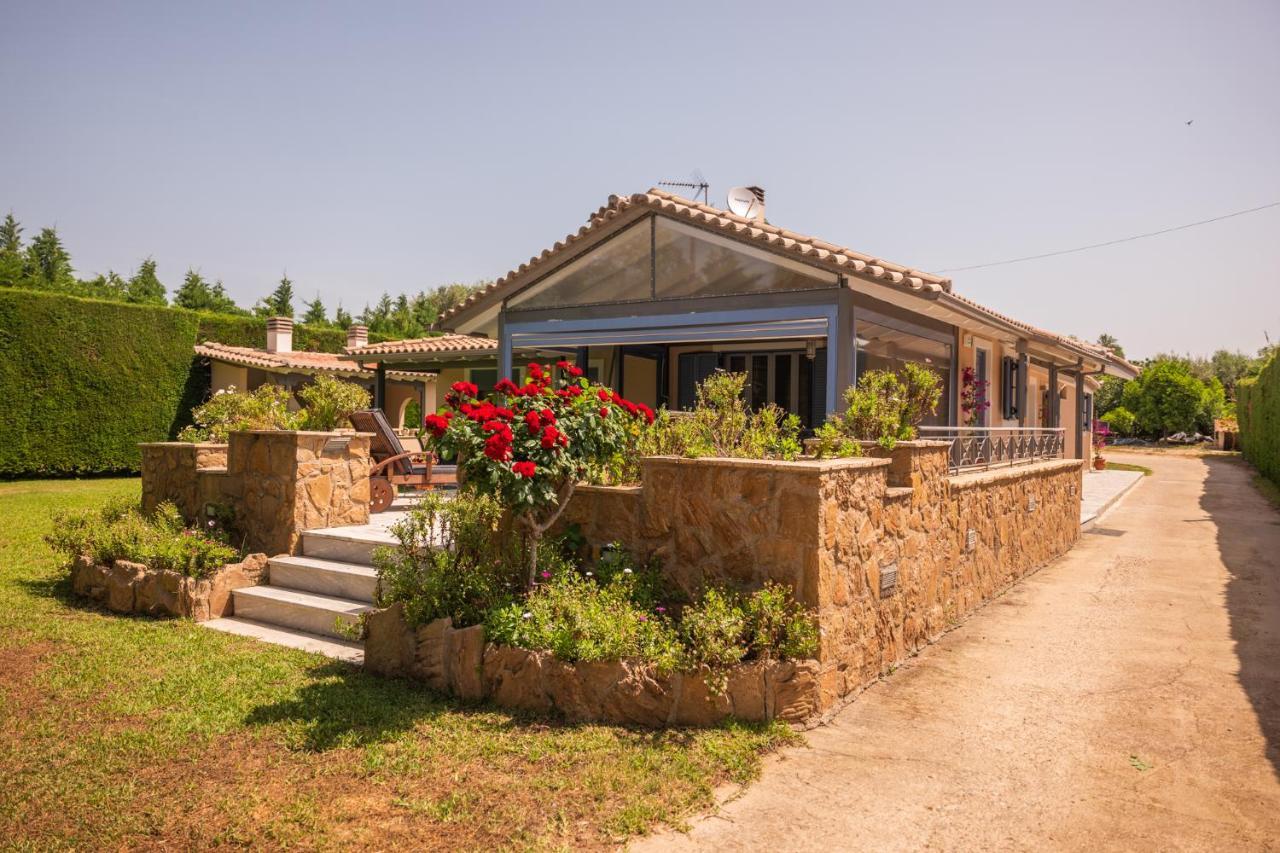 Kourouta Villas Amaliada ภายนอก รูปภาพ